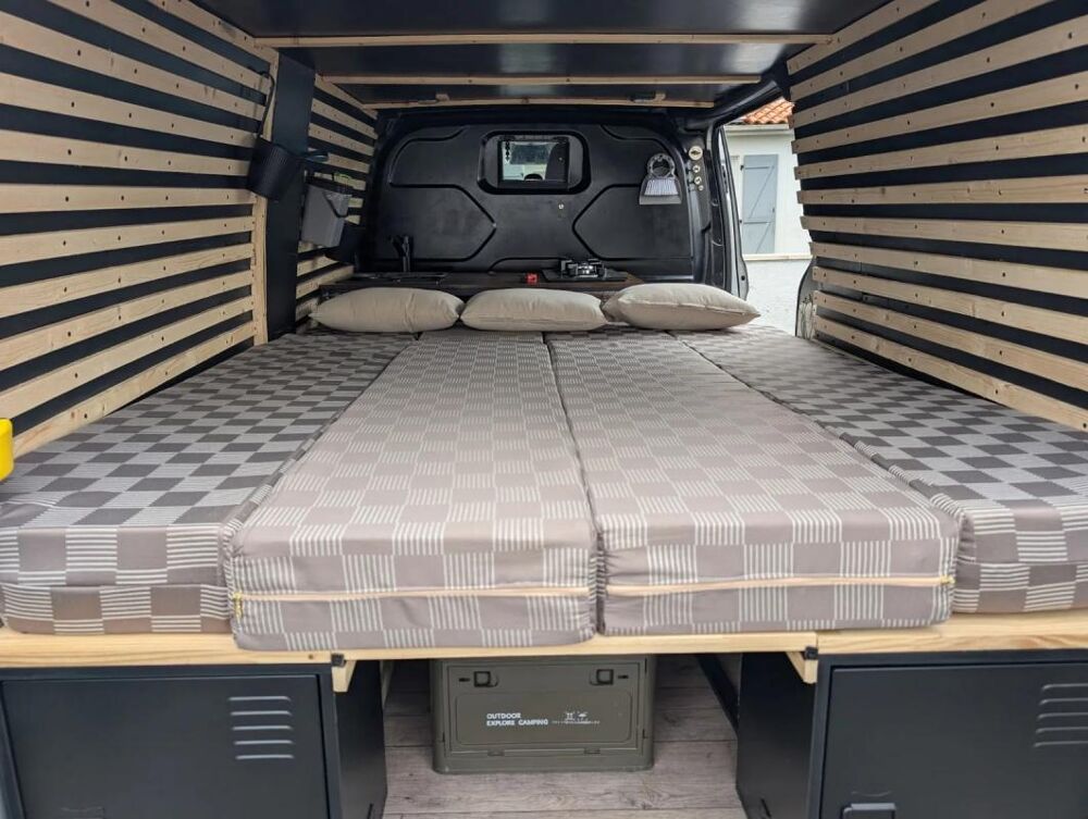 Transit Custom FOURGON 290 L2H1 2.0 TDCi 130 2017 occasion 17139 Dompierre-sur-Mer