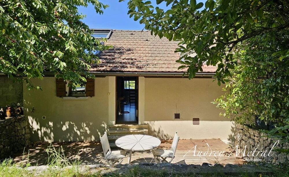 Maison en pierre avec piscine + terrain à vendre à SERRIERES EN CHAUTAGNE (73), 50 min de Genève et d'Annecy, 35 min d'Aix-les-B