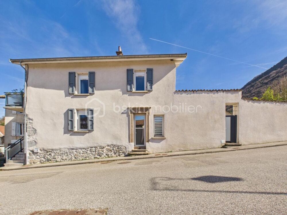 Vente Maison Maison de village -  5 pièces 148 m² - Jardin cocooning - 170 m² d'annexes Champ sur drac