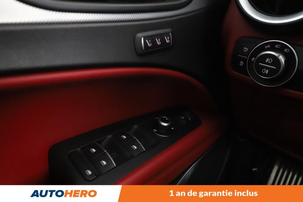 Stelvio 2.2 Diesel Q4 Super AT8 210 ch 2018 occasion 92130 Issy-les-Moulineaux
