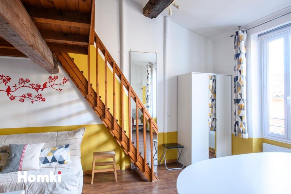 Studio mezzanine meublé de 38m² Nîmes Centre-ville