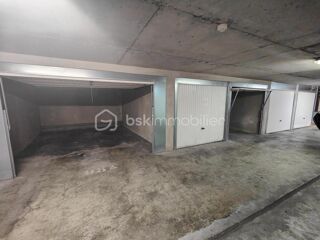  Parking / Garage � vendre 12 m� Cannes