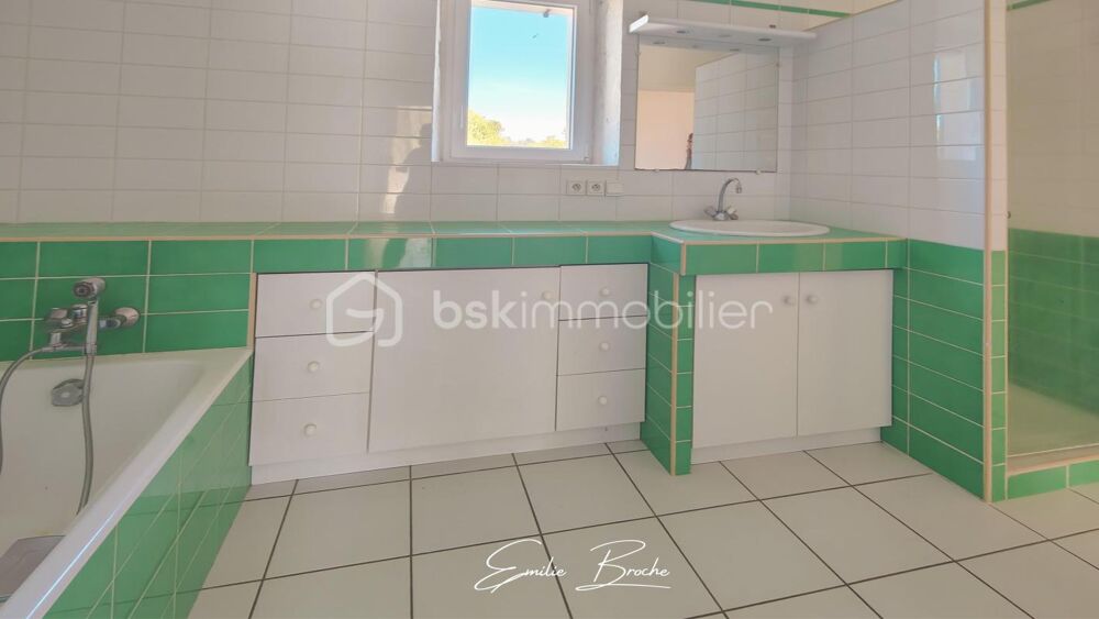 � vendre  Maison Mont�limar (26200)