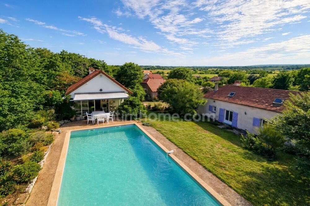 Maison à vendre 6 pièces ESPINASSE VOZELLE (03)