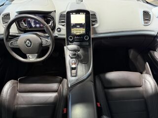 Espace V 1.6 dCi 16V EDC6 161 cv INITIAL PARIS 2018 occasion 85190 Venansault