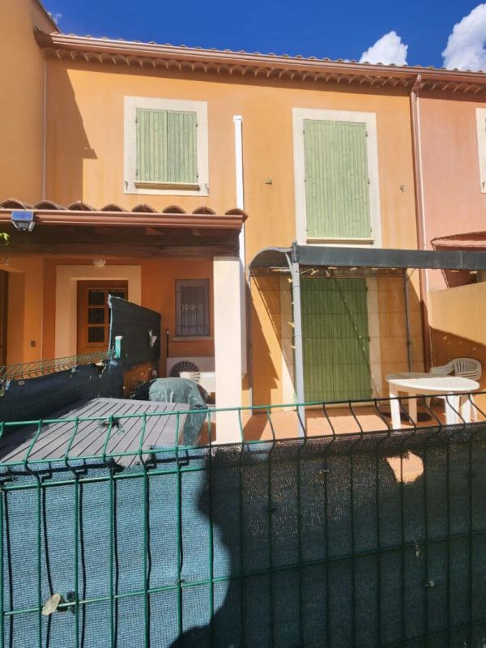 MAISON PLEINE DE CHARME A L'ISLE SUR SORGUE
