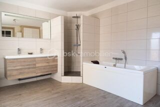  Maison  vendre 6 pices 190 m