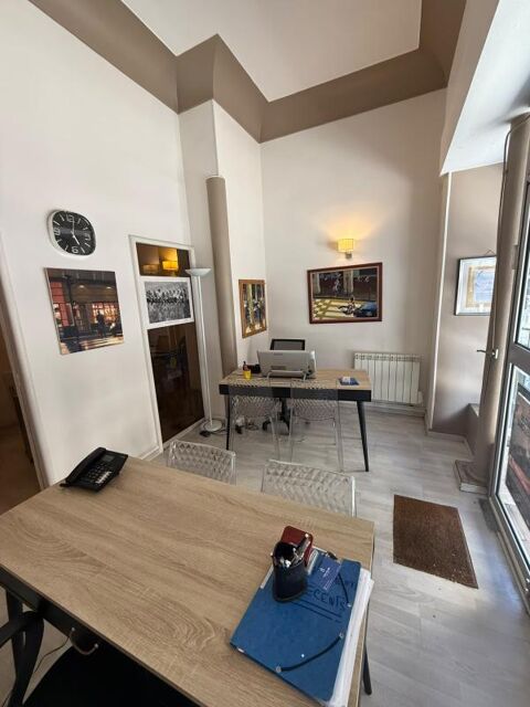   Boutique à louer Paris 9 eme 