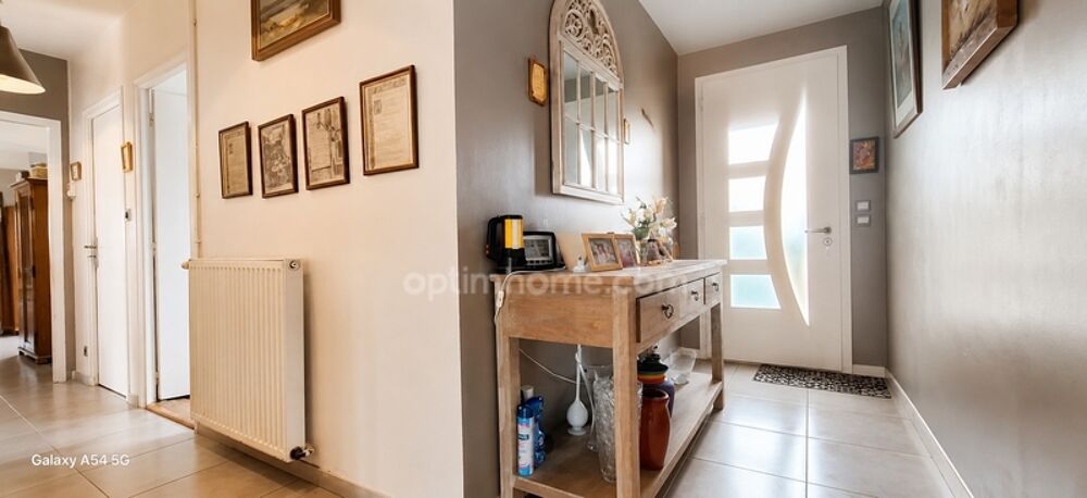 Vente Maison ? Coup de cœur à Andilly (17) : maison familiale avec piscine et fort potentiel Andilly