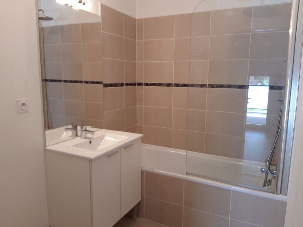 Location Appartement T2 avec terrasse et parking à Aix en Provence Aix en provence