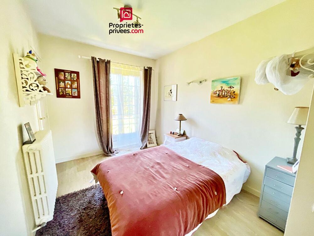 � vendre  Propri�t�/ch�teau Yvrac (33370)