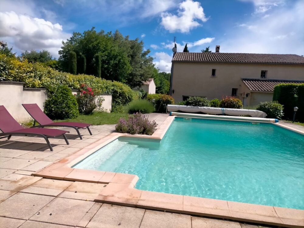Vente Maison Maison de caractère 6 pièces – 4 chambres – piscine 10×5 sur 1 800 m² arborés et clos Richerenches