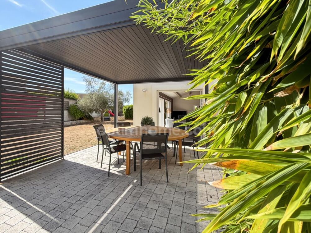 Maison 4 pièces 128 m² · à Longeves · 128 m² · 395 000 €