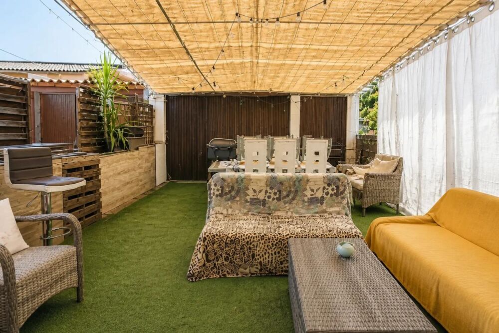 Appartement de 3 pièces de 65 m² à Perpignan + garage et cours
