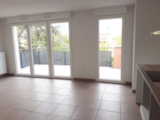  Appartement à louer 3 pièces 61 m²