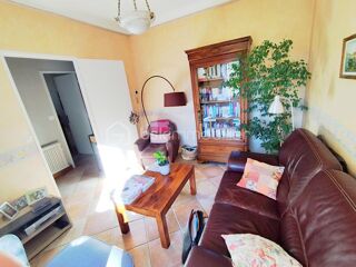  Propri�t�/ch�teau � vendre 10 pi�ces 208 m�