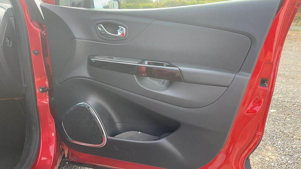 Captur 1.5 dCi 90 EDC6 Helly Hansen 2015 occasion 77160 Saint Hilliers