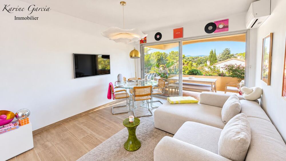 Vente Appartement A QUELQUES MINUTES A PIED DU PORT DU BRUSC - APPARTEMENT DE TYPE 2 - CAVE - PLACE DE PARKING PRIVATIVE Six fours les plages