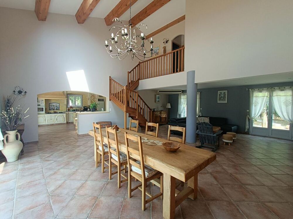  vendre  Maison Cuers (83390)