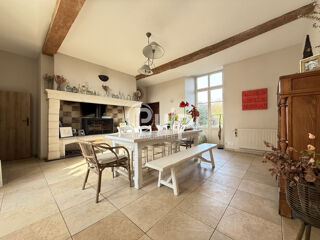  Propri�t�/ch�teau � vendre 8 pi�ces 318 m�