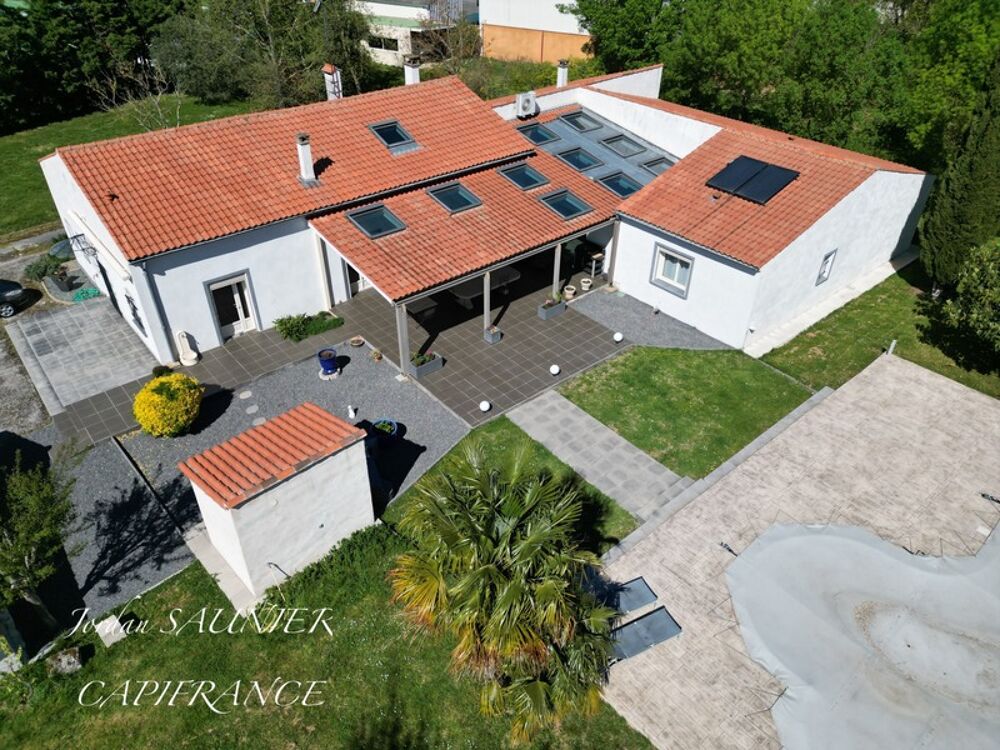 Propriété d'Exception à vendre 8 pièces REVEL (31)