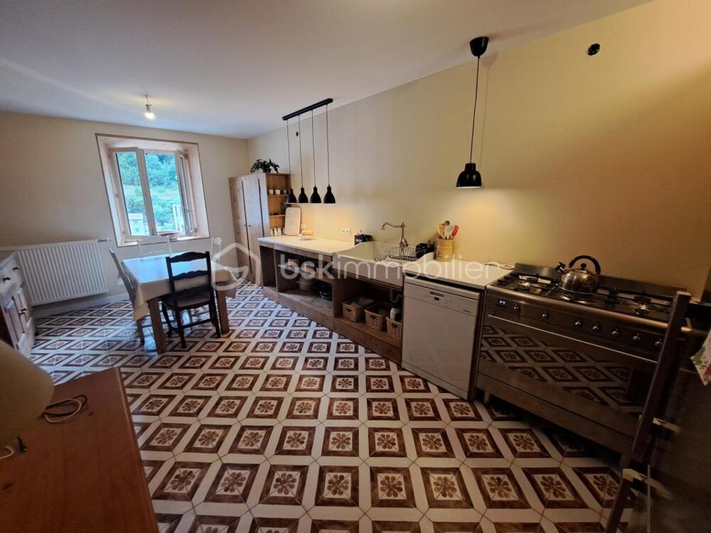 Vente Duplex/Triplex ?? À 12 KM DE LA SUISSE. LOFT DUPLEX D'EXCEPTION DE 194 M² .VOLUMES XXL et CHARME UNIQUE Morez