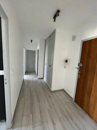  Appartement à louer 2 pièces 51 m²