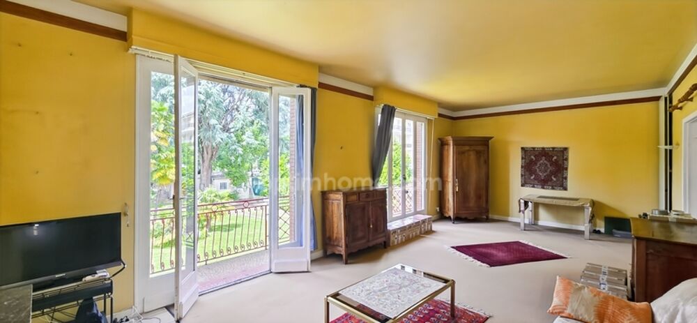 Vente Maison Maison à vendre 9 pièces PAU (64) Rare– Entre Trespoey et Allées de Morlaàs – 260 m² et 1300M2 de terrain Pau