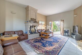  Maison � vendre 9 pi�ces 230 m�