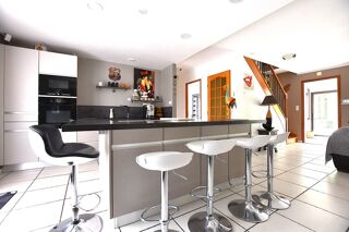  Maison  vendre 6 pices 202 m