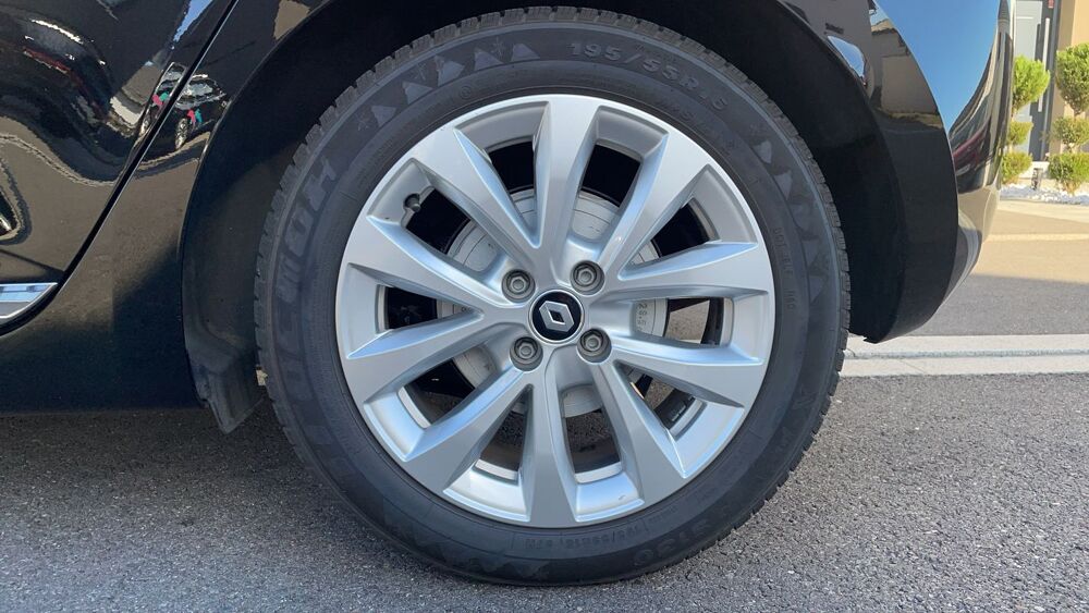 Clio 1.6 E-Tech 145 Hybrid BVA6 Evolution 2023 occasion 68170 Rixheim