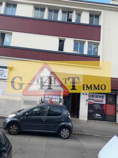   A LOUER 33M² DE BUREAUX A MAISONS ALFORT 