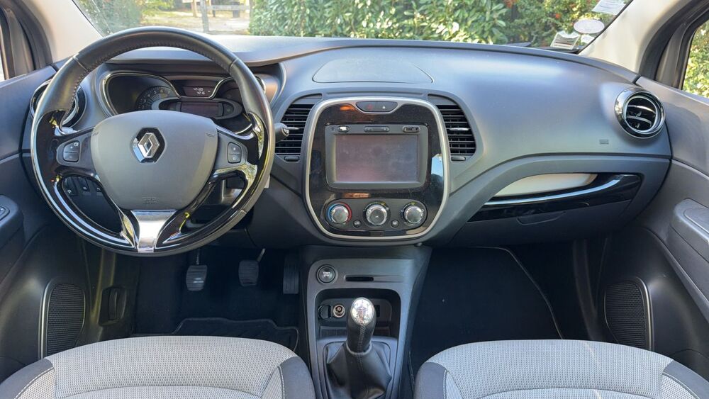 Captur 0.9 TCe 90 Zen 2015 occasion 78180 Montigny Le Bretonneux