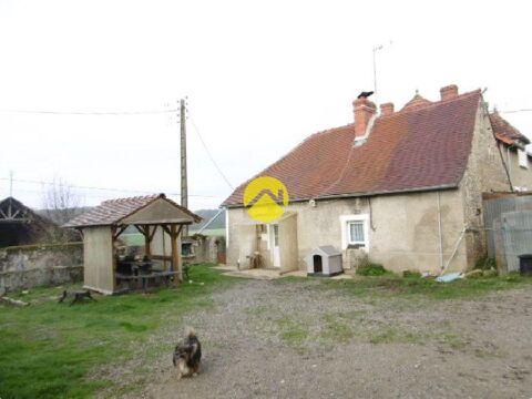   Deux maisons + grand atelier Maison - 4 pice(s) - 122 m