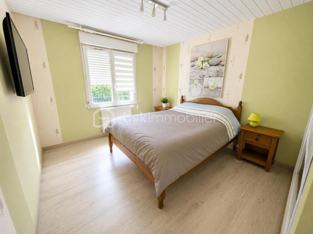 ? Maison familiale de plain-pied avec sous-sol complet ?