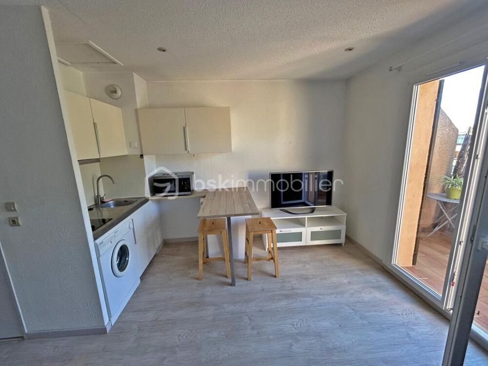 LA LONDE LES MAURES-STUDIO DE 18,3 M2 AVEC TERRASSE