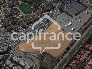  Terrain à louer 933 m²