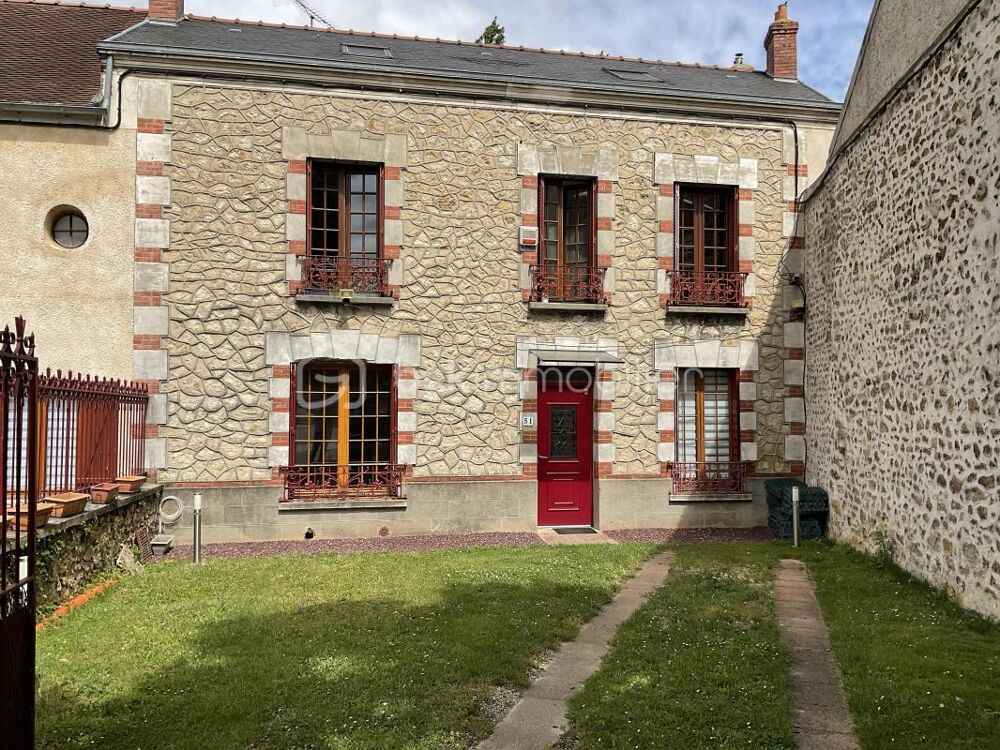 ? Ensemble immobilier polyvalent à Bouray-sur-Juine