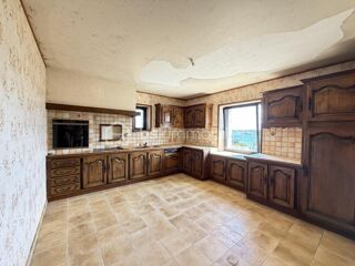  Propriété/château à vendre 6 pièces 137 m²