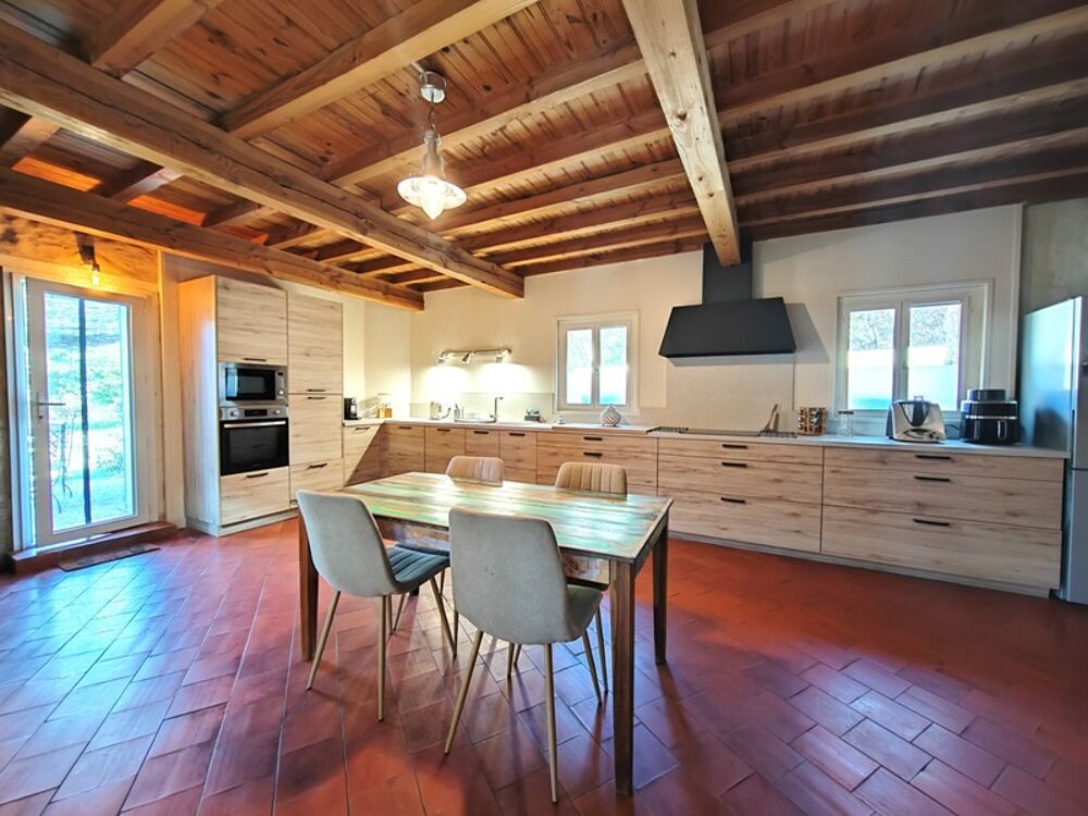 Vente Maison Maison individuelle en Pierre située à Le Brouilh-Monbert Auch