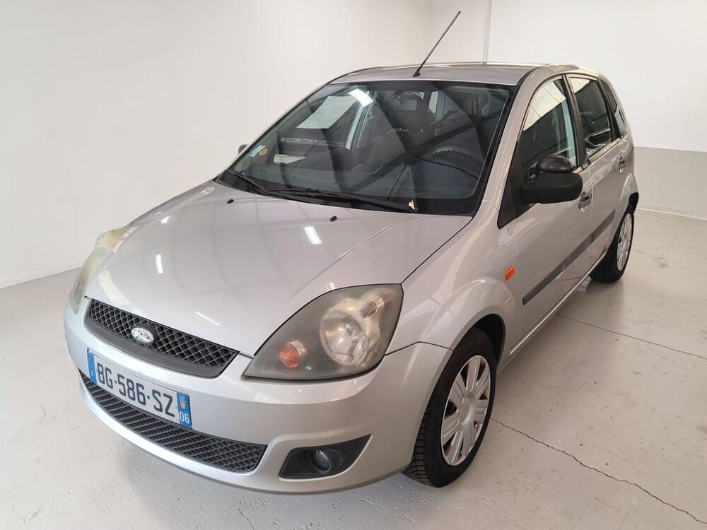 Fiesta 1.3 70 AMBIENTE 5P 2006 occasion 06640 Saint-Jeannet