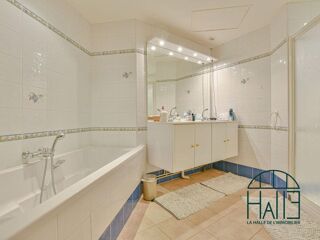  Maison � vendre 9 pi�ces 312 m�