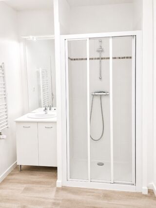  Appartement à louer 2 pièces 53 m²
