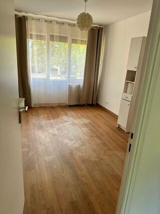  Appartement à louer 3 pièces 52 m²