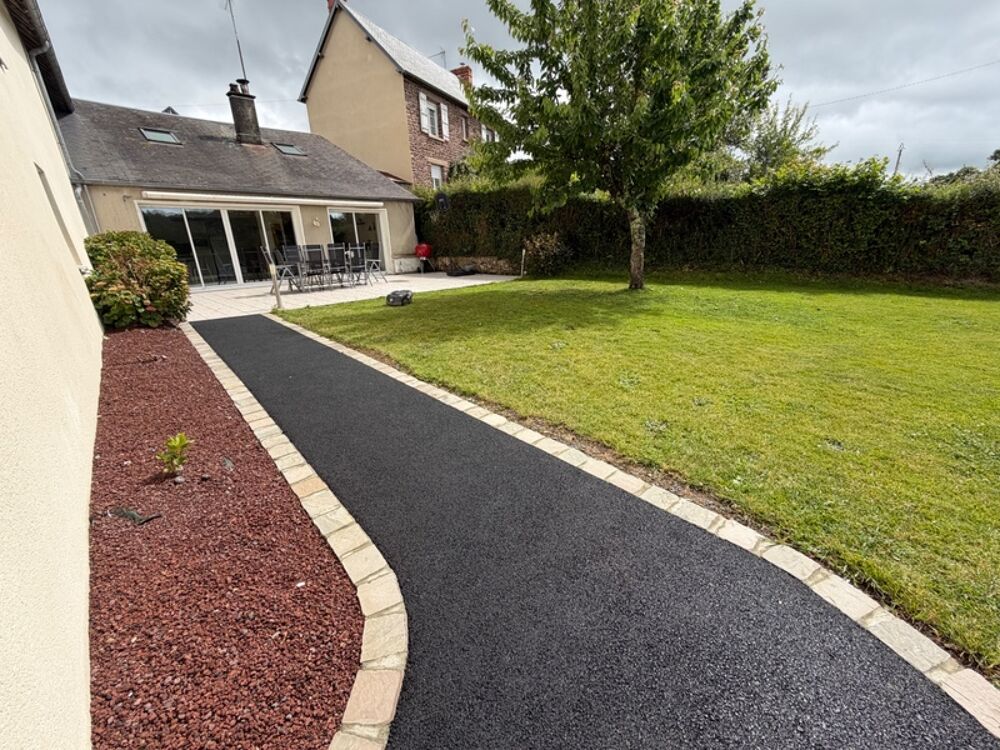 Vente Maison ? EXCLUSIVITÉ – MAISON RÉNOVÉE AVEC DÉPENDANCES, GARAGE ET JARDIN CLOS – LOZON (50) Lozon