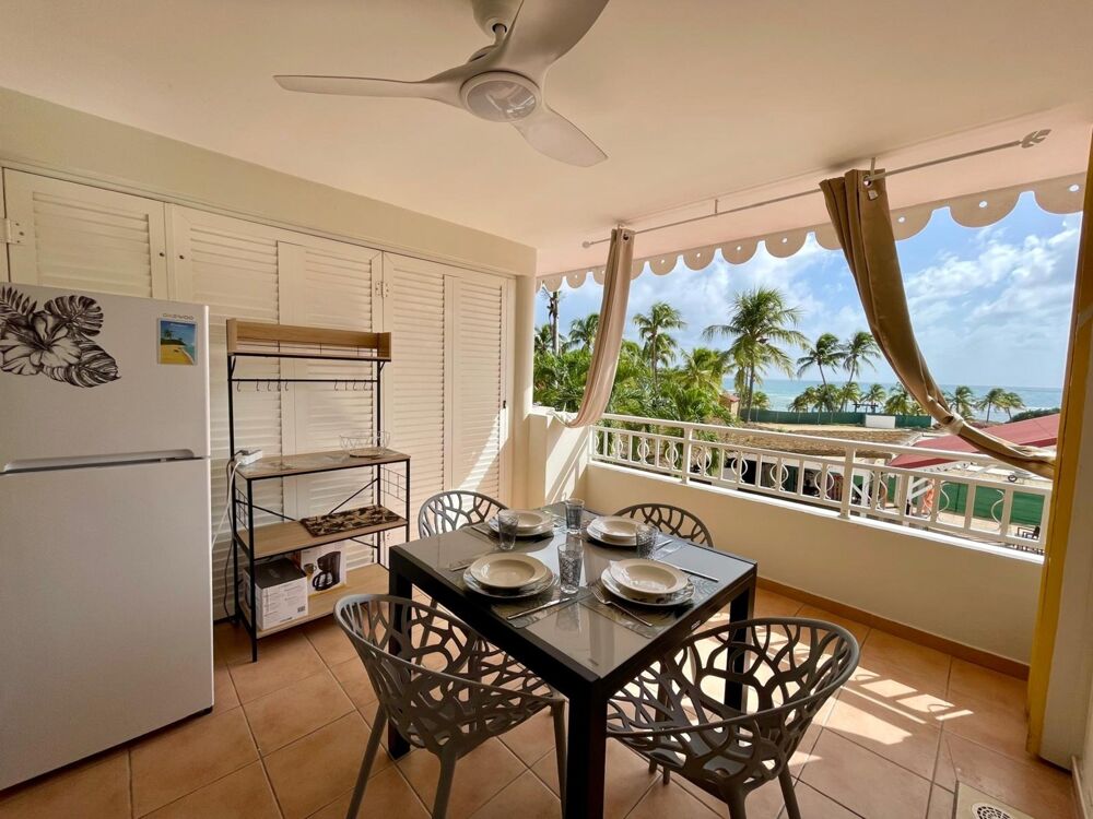 EN EXCLUSIVITE - SAINTE-ANNE  STUDIO PREMIÈRE LIGNE  VUE MER & PISCINE