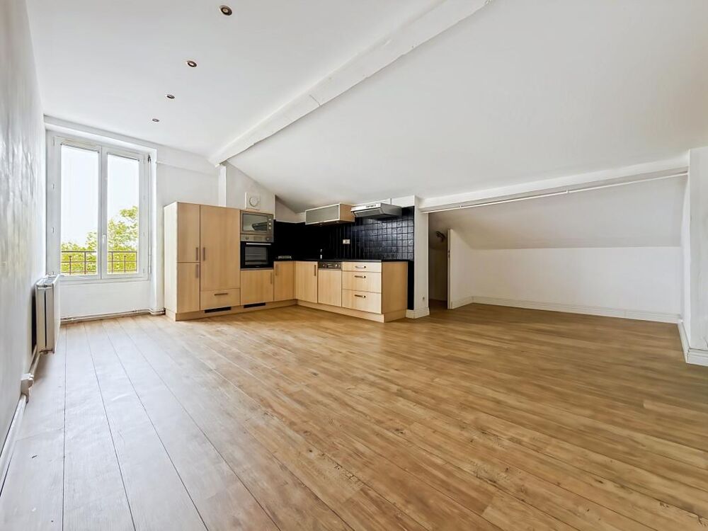 Vente Appartement Appartement dernier étage - T3 de 80 m2 - Cave Lyon 8