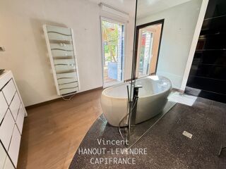  Maison � vendre 9 pi�ces 245 m�