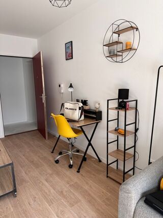  Appartement à louer 1 pièce 21 m²