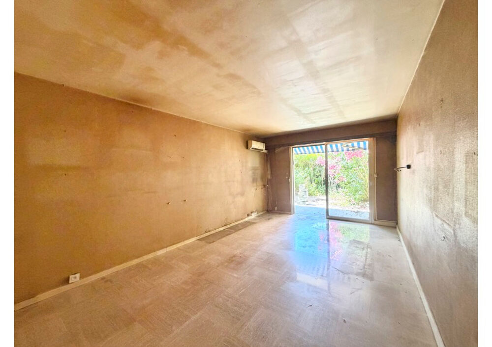 Vente Appartement Appartement traversant 3P 68m2 rez-de-jardin 45m2 Le cannet